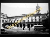 Bergara - Plaza de San Martín de Aguirre y Ayuntamiento