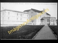 Gorliz - Sanatorio marino. Exterior de la capilla y casa de las 