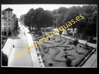 Guernica - Calle Asilo Calzada y jardines
