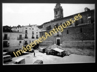 Ademuz - Plaza del Arrabal é Iglesia Parroquial