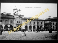 Avilés - Plaza y Ayuntamiento