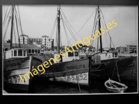 Benicarló - Vista parcial del Puerto ( Barcos Manolita y Rosa)