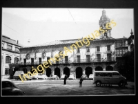 Bergara - Plaza de San Martín de Aguirre y Ayuntamiento