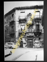 Bilbao - Antiguo edificio de La Bolsa en el Casco Viejo