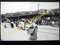 Bilbao - Muelle de Uribitarte, descarga de bacalao