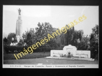 Bilbao - Parque del Ensanche. Fuente y Monumento al Sagrado Cora