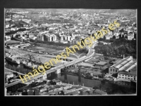 Bilbao - Puente de Deusto, al fondo Bilbao (vista aérea)