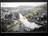 Bilbao - Vista general Campo Volantín y Muelle de Uribitarte