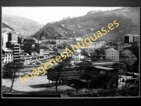 Cangas del Narcea - El puente, Instituto y la Colegiata