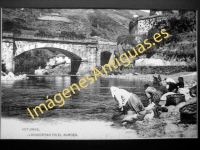 Cangas de Tineo - Lavanderas en el Narcea