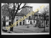 Comillas - Fuente de Piélagos y calle de los Arzobispos
