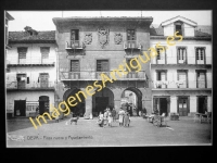 Deva - Plaza Nueva y Ayuntamiento