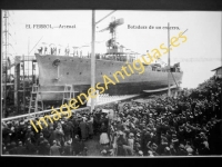 El Ferrol - Arsenal. Botadura de un crucero