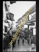 Fuenterrabia - Calle Mayor. La Procesión regresando de Guadalupe