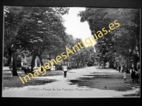 Oviedo - Parque de San Francisco- Paseo central