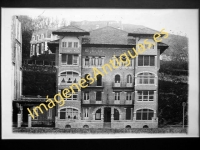 Portugalete - Una casa en el Muelle, detrás Casa Oriol
