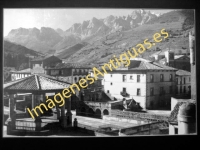 Potes - Los Picos de Europa - Plaza