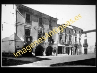 Puebla Larga - Ayuntamiento y Plaza de los Caídos