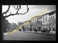 Tafalla - Plaza Cortés y al fondo Recoletos