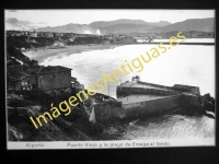Algorta - Puerto Viejo y la playa de Ereaga al fondo