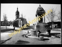 Berango - La Iglesia y monumento de Otxandategi año 1911