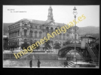 Bilbao - El  Ayuntamiento y Puente Giratorio (perrochico)