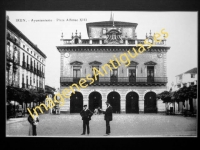 Irún - Ayuntamiento y plaza Alfonso XIII