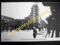 Oviedo - Plaza del Generalisimo y calle Fruela