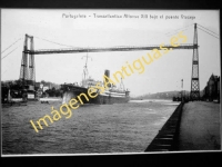 Transatlántico Alfonso XII Ibajo el puente Vizcaya